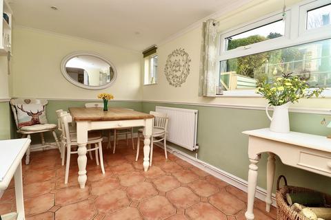 6 Back Lane, Leadenham, Lincoln, LN5 0PW