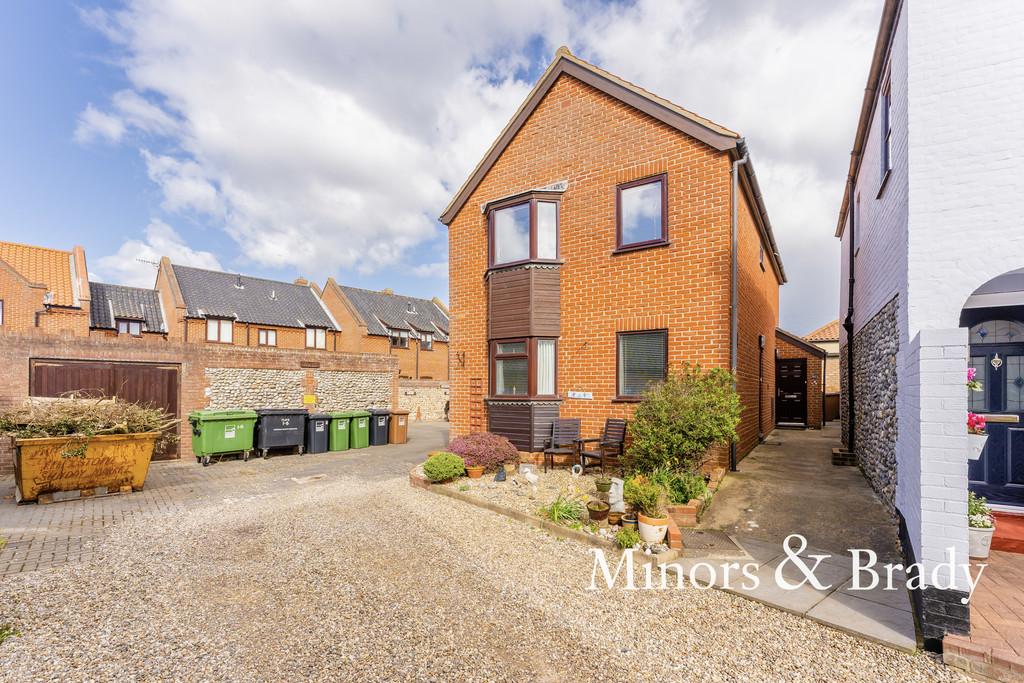 Cliff Drive, Cromer 1 bed apartment for sale £190,000