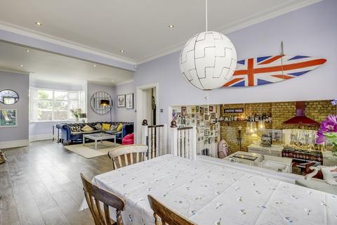 390 Upper Richmond Road West, East Sheen, London, SW14 7JU