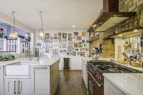 390 Upper Richmond Road West, East Sheen, London, SW14 7JU
