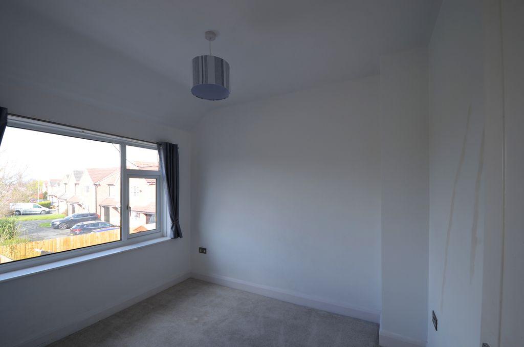 Brinkburn Drive, Darlington DL3 0LA 3 bed semidetached house £825
