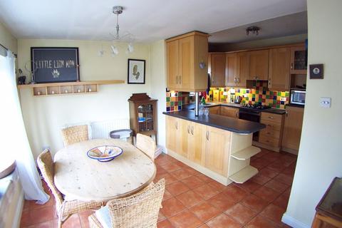30 Cragg Hill, Horsforth, Leeds, LS18 4NU