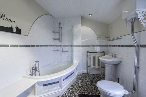 30 Cragg Hill, Horsforth, Leeds, LS18 4NU