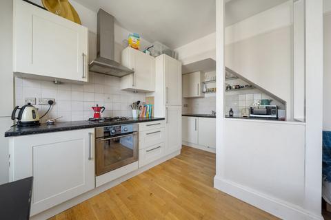 3 bedroom apartment for sale - Camden Road, London, N7
