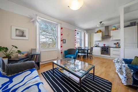 3 bedroom apartment for sale - Camden Road, London, N7