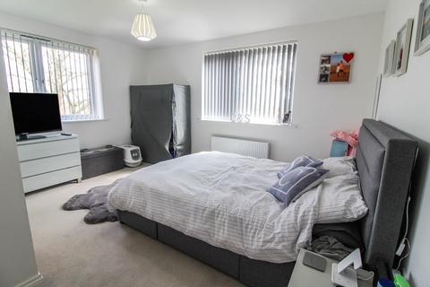 Flat 18, 3 Elvian Close, Reading, RG30 3FP