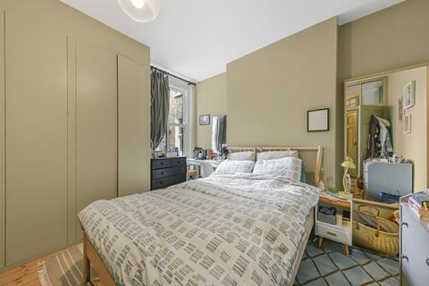 2 bedroom apartment to rent, Queenstown Road, Battersea, SW8