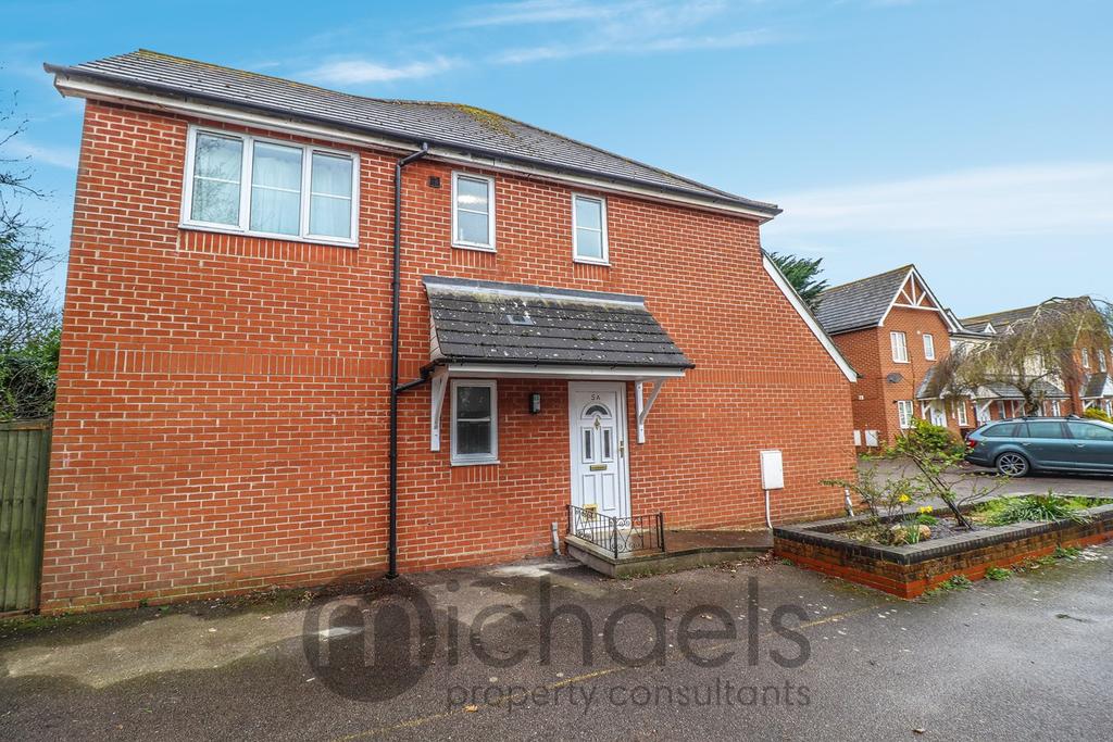 Adelaide Drive, Colchester, CO2 2 bed £180,000