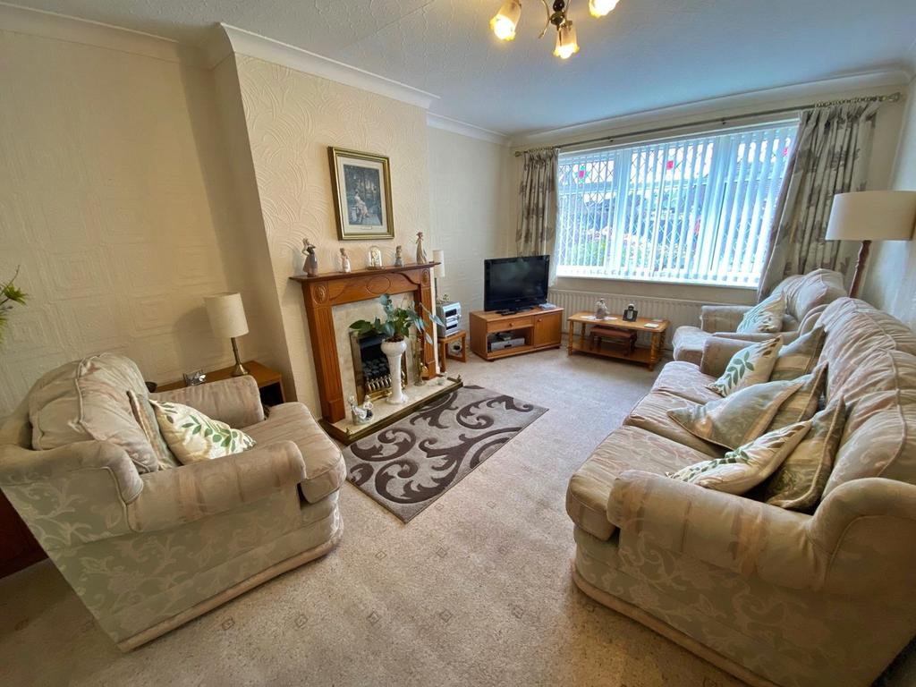 St John Avenue, Warrington, WA4 2 bed semidetached bungalow £230,000