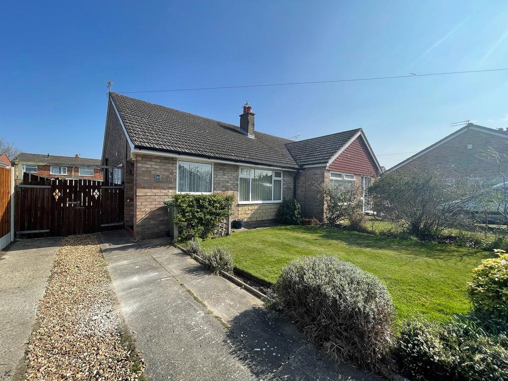 Friars Walk, Formby, Liverpool, L37 2 bed semidetached bungalow £210,000