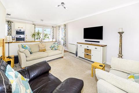 2 bedroom apartment for sale - St. Peters Court, St. Peters Road, Bournemouth, BH1