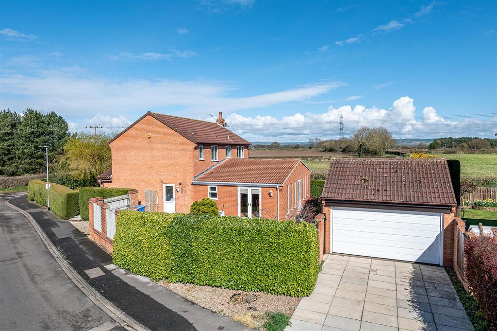 Field Head, Wilberfoss, York YO41 5RD 4 bed detached house for sale £