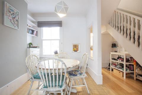 2 Ada Road, London, SE5 7RW