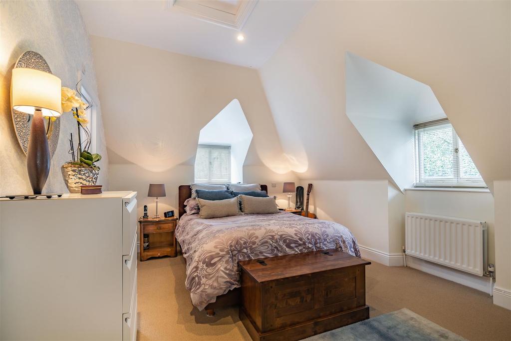 8497090-interior19.jpg