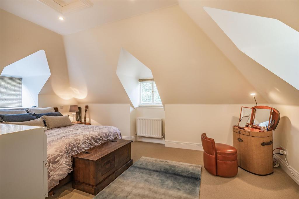 8497090-interior20.jpg