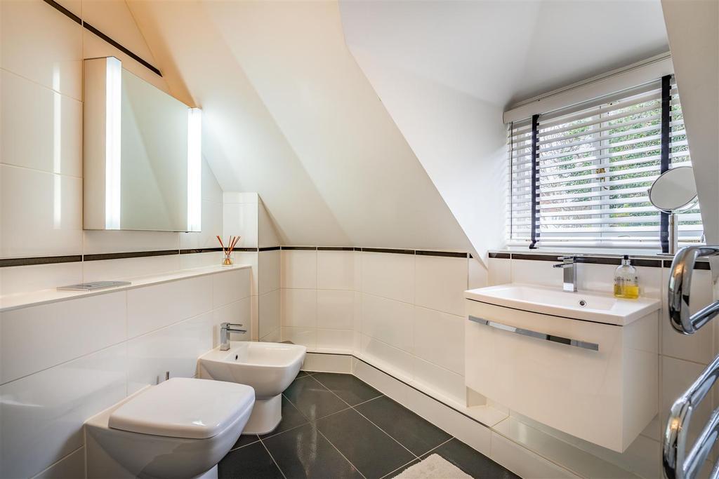 8497090-interior25.jpg