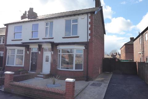 3 bedroom semi-detached house for sale - Thirsk Road, Northallerton