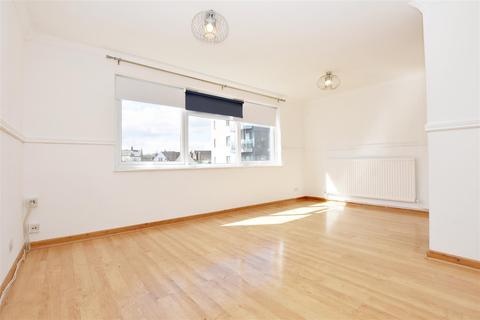 87 Figtree Hill, Hemel Hempstead, HP2 5HG