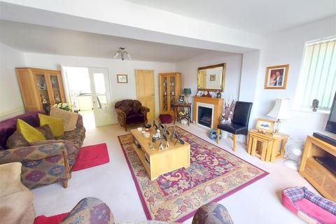 26 Cherry Tree Walk, Stourport-on-severn, DY13 0JT