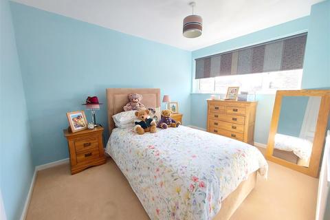 26 Cherry Tree Walk, Stourport-on-severn, DY13 0JT