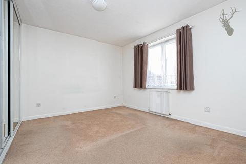 10 Old Mill Place, Romford, RM7 9QF