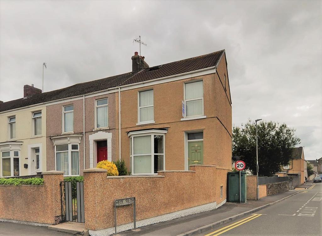 Queen Victoria Road, Llanelli 3 bed end of terrace house for sale £