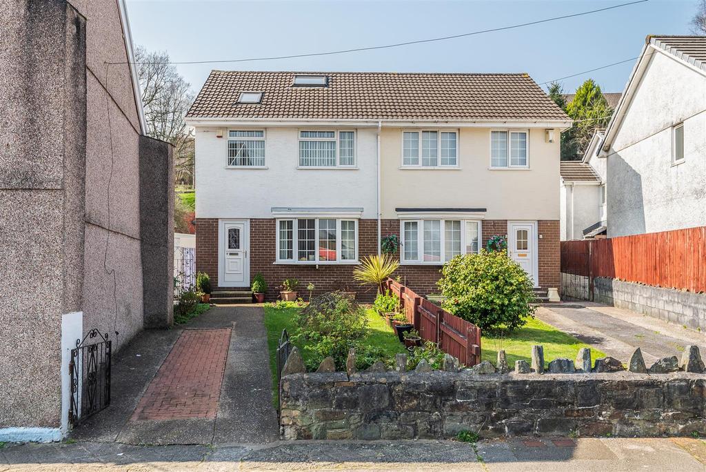 Wern Road, Landore, Swansea 3 bed semidetached house £165,000