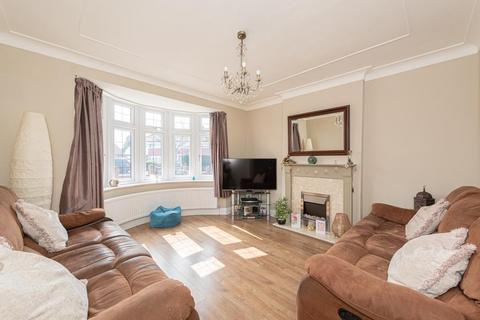 60 Fairfield Way, Epsom, KT19 0EF