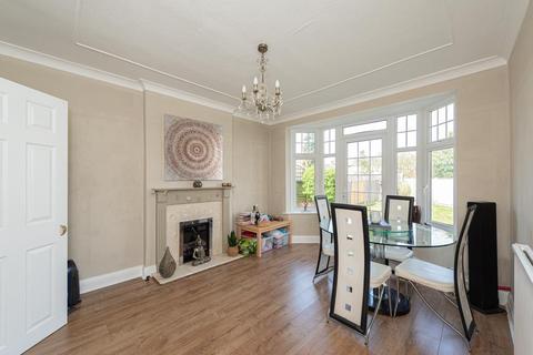 60 Fairfield Way, Epsom, KT19 0EF