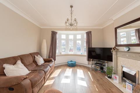 60 Fairfield Way, Epsom, KT19 0EF
