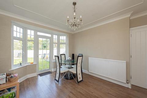 60 Fairfield Way, Epsom, KT19 0EF