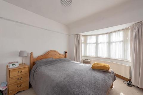 60 Fairfield Way, Epsom, KT19 0EF