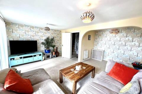 25 Gladiator Close, Wootton, Northampton, NN4 6LS