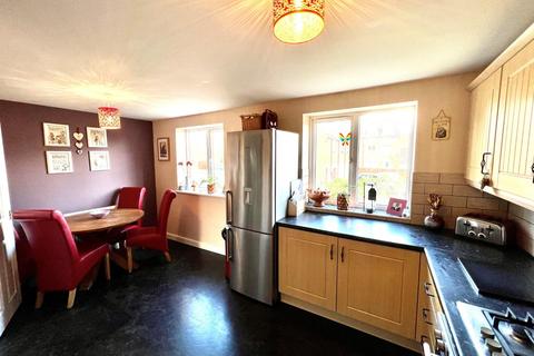25 Gladiator Close, Wootton, Northampton, NN4 6LS