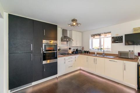 8 Bramble Close, Northampton, NN3 9GF