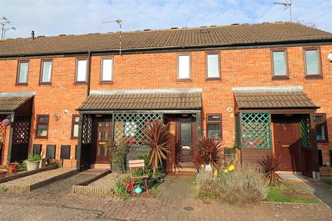 17 Bartlett Close, Warwick, CV34 4UY