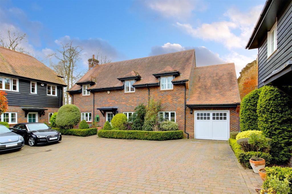 Middle Down, Aldenham, Watford 4 bed house £1,600,000