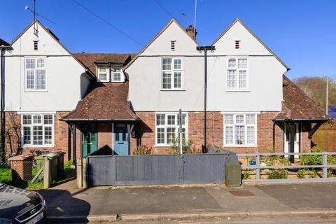 111 Cline Road, Guildford, GU1 3ND
