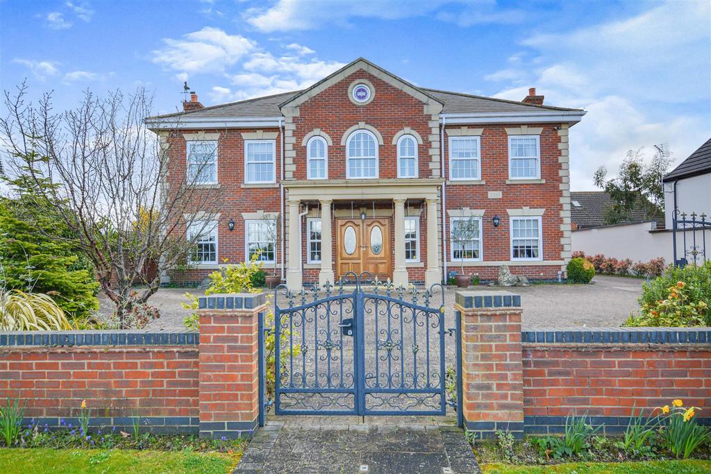 Elizabeth Close, Scotter, Gainsborough 4 bed detached house £680,000
