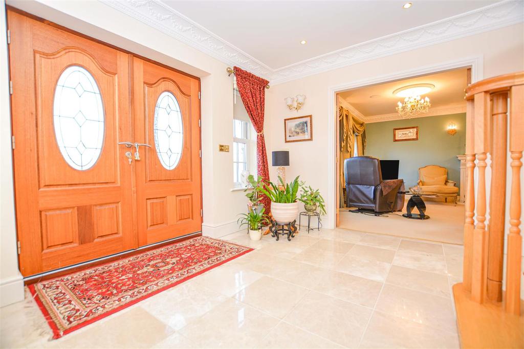 Elizabeth Close, Scotter, Gainsborough 4 bed detached house £680,000