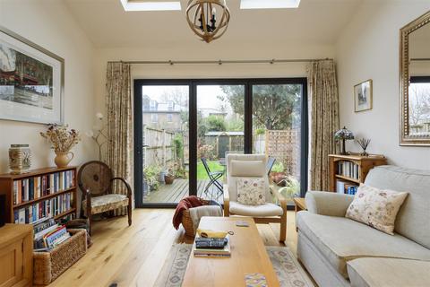 16 Cottage Grove, Surbiton, KT6 4JH