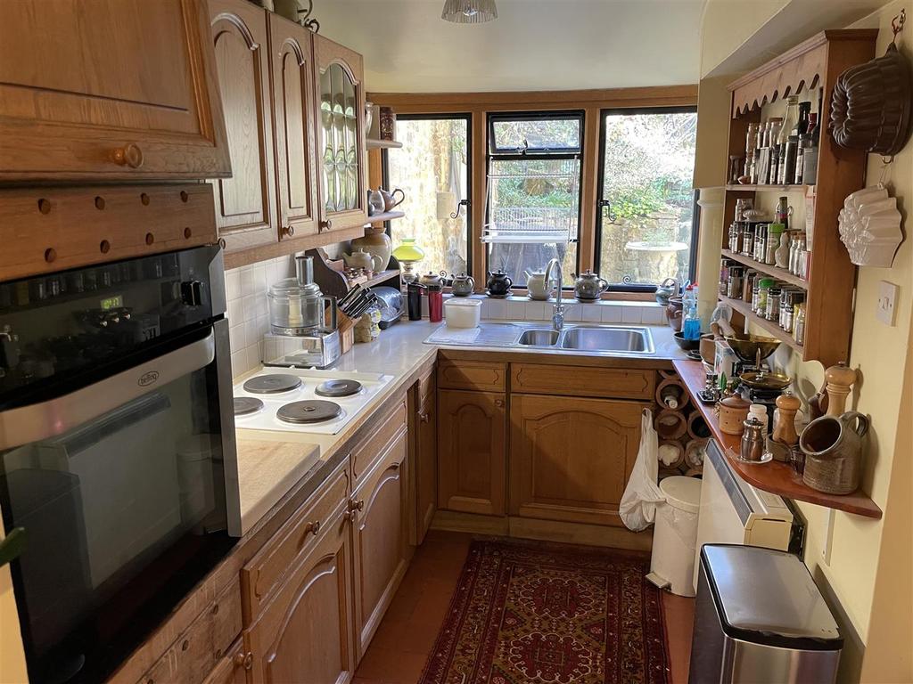 Kitchen.JPG