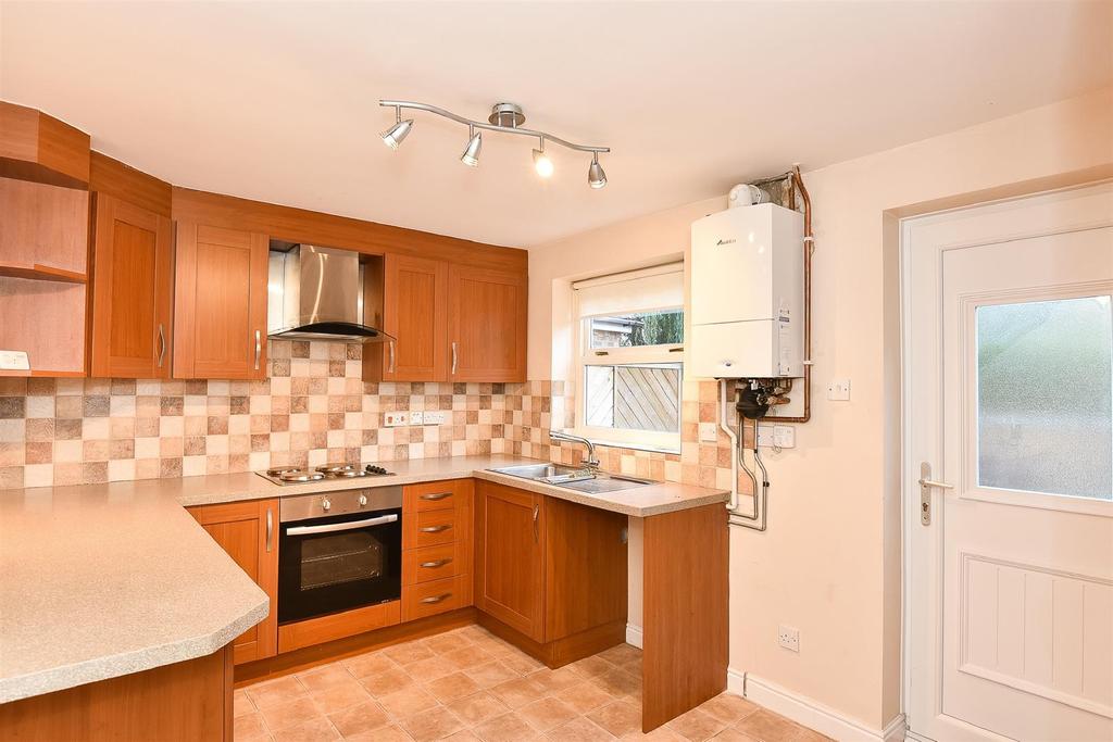 Lakeside, Acaster Malbis 2 bed terraced house £825 pcm (£190 pw)
