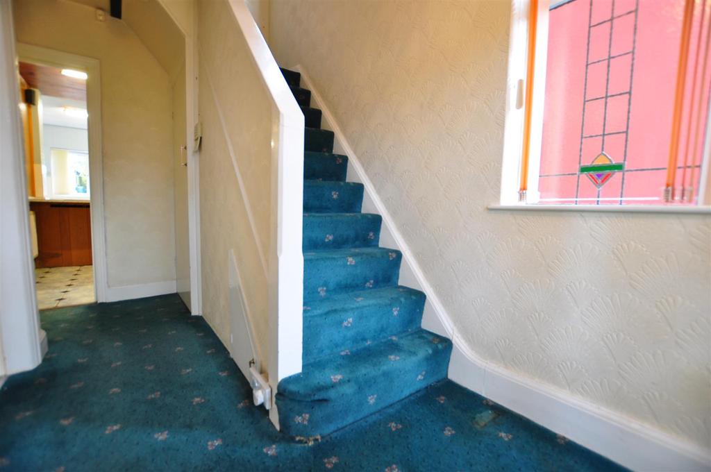 Haden Park Road, Cradley Heath 3 bed detached house for sale £260,000