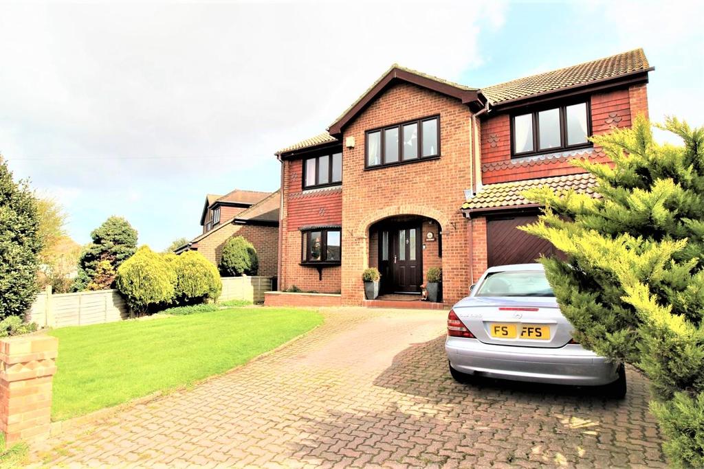 Seaside Avenue, Minster On Sea... 4 bed detached house £625,000