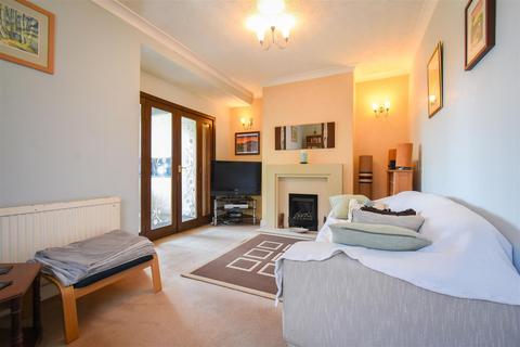 186 Revidge Road, Blackburn, BB2 6DT