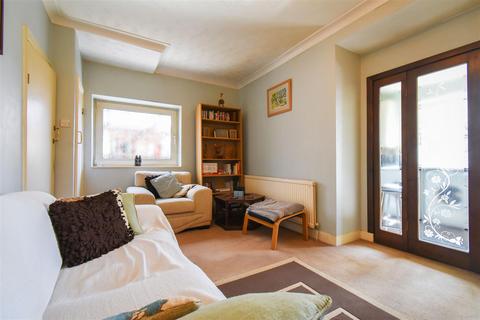 186 Revidge Road, Blackburn, BB2 6DT