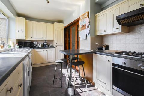 186 Revidge Road, Blackburn, BB2 6DT