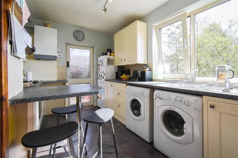 186 Revidge Road, Blackburn, BB2 6DT