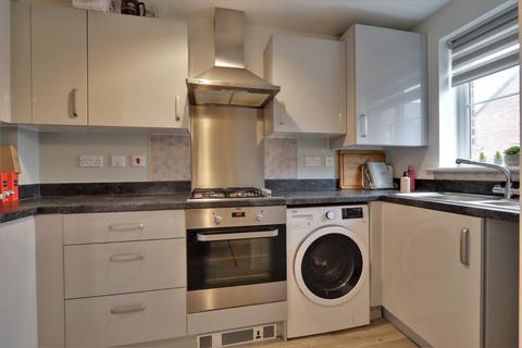 2 bedroom terraced house to rent - Sowthistle Drive, Hardwicke, Gloucester
